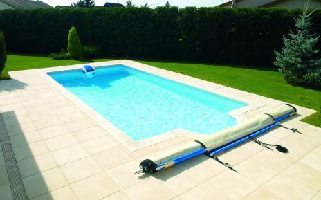 Pose de piscine à coque en polyester Montauban